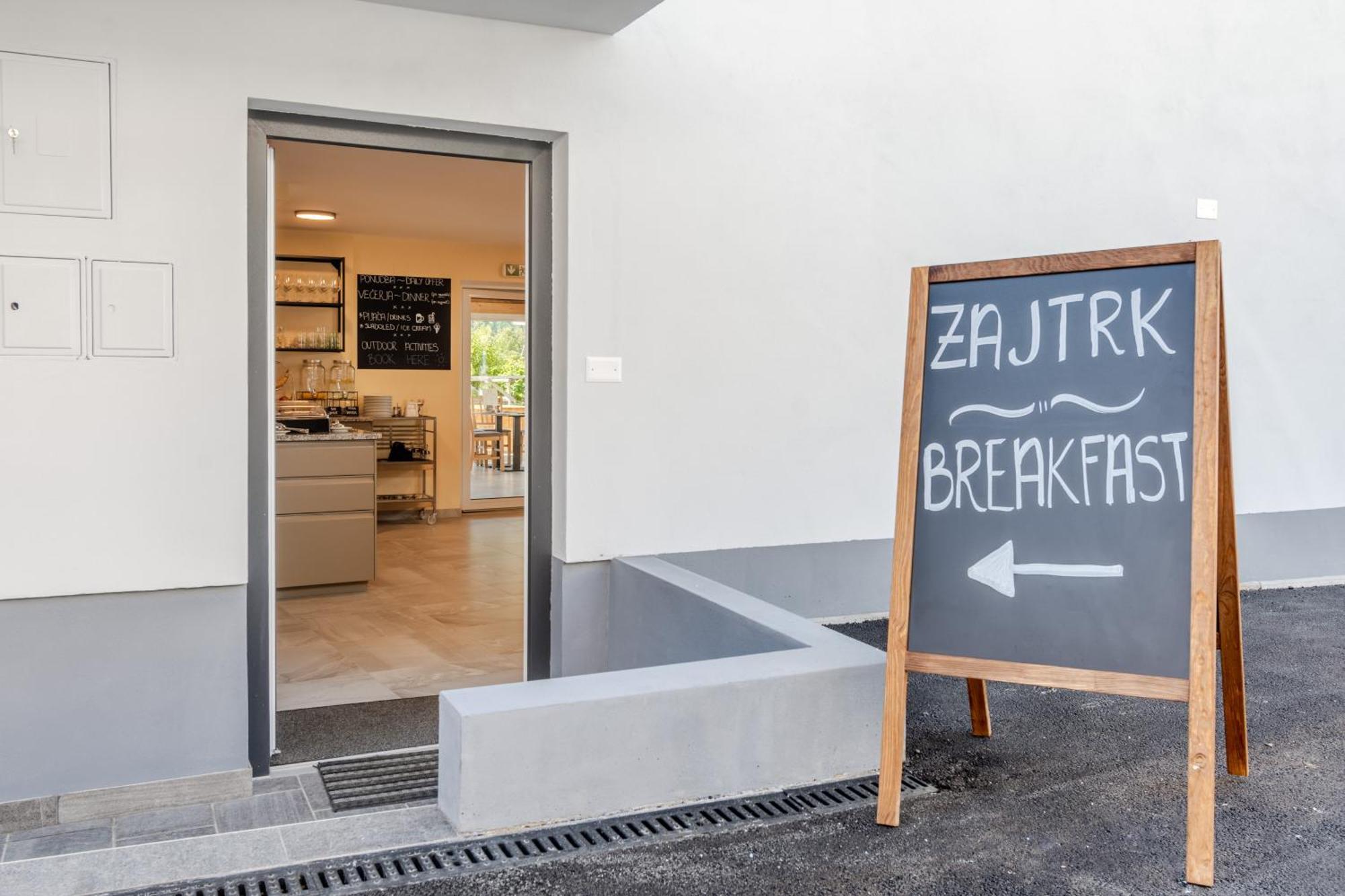 Hosnar, Apartma Lev Appartement *
