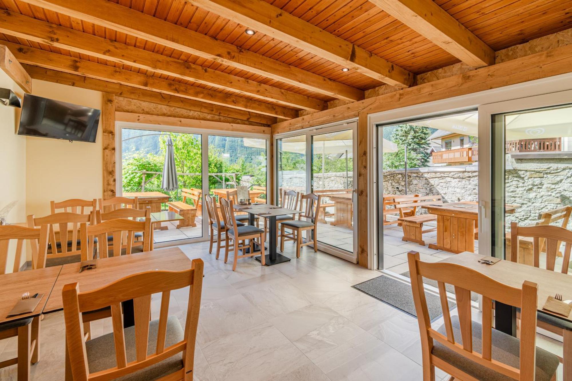 Hosnar, Apartma Lev