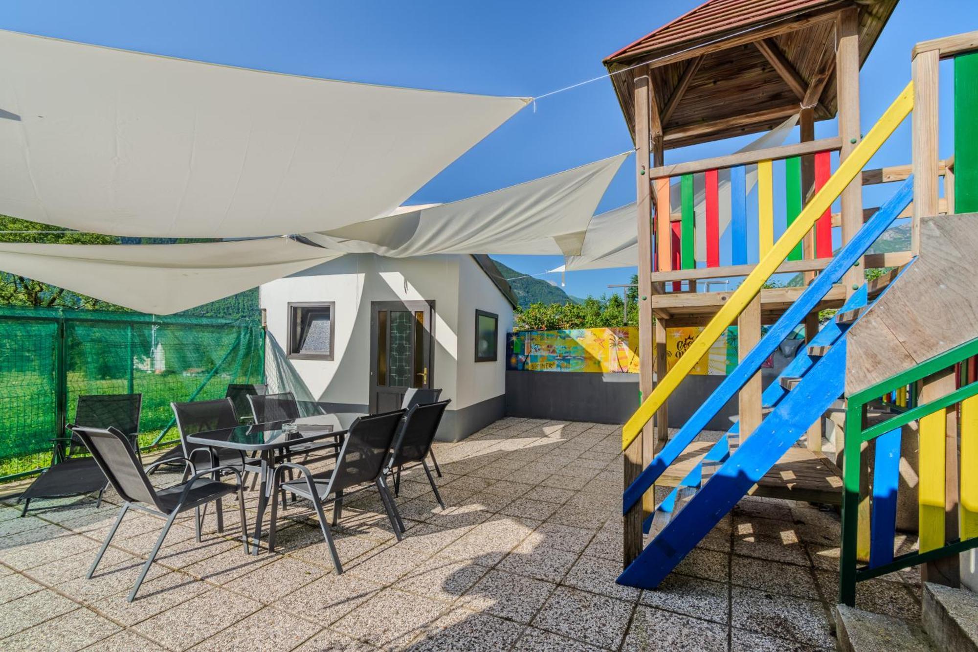 Apartman Hosnar, Apartma Lev